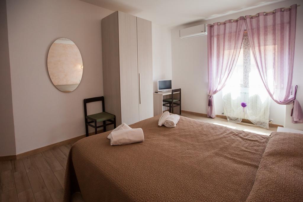 Carillon Apartamento Civitavecchia Exterior foto